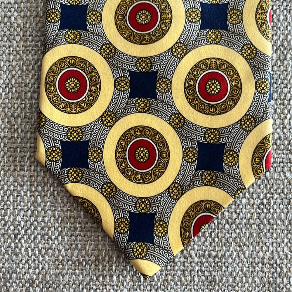 Enrico Venturi tie circles gold red blue 100% silk